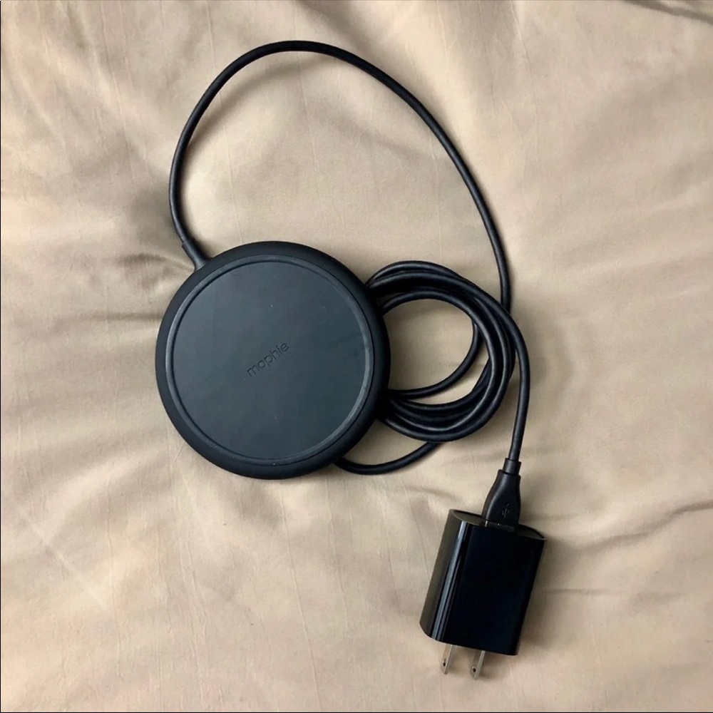 MOPHIE Wireless Charging Pad